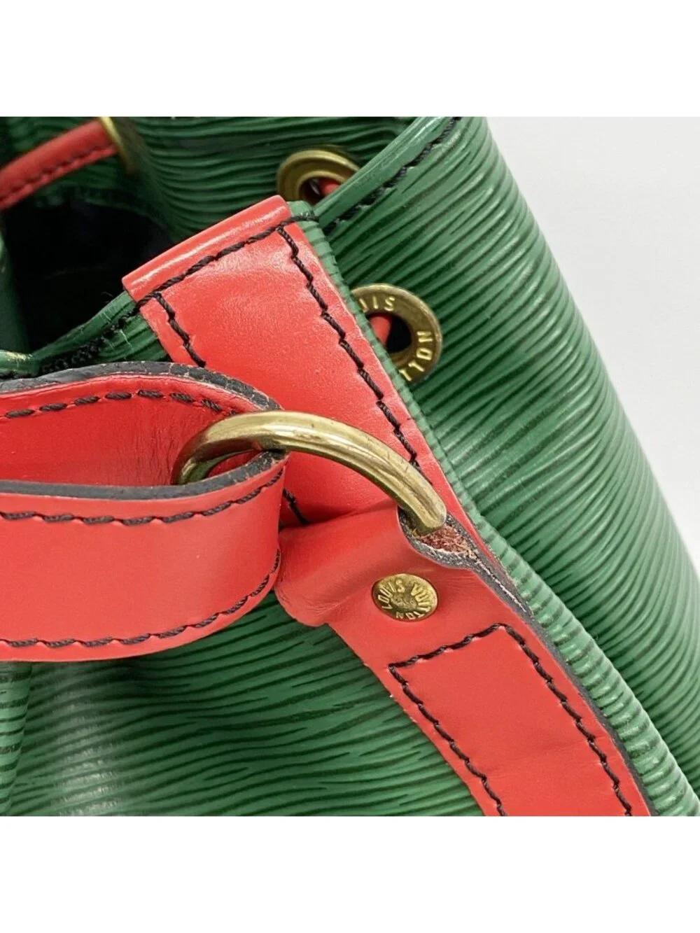 Louis Vuitton Shoulder Bag Epi Petit Noe Borneo Green Castilian